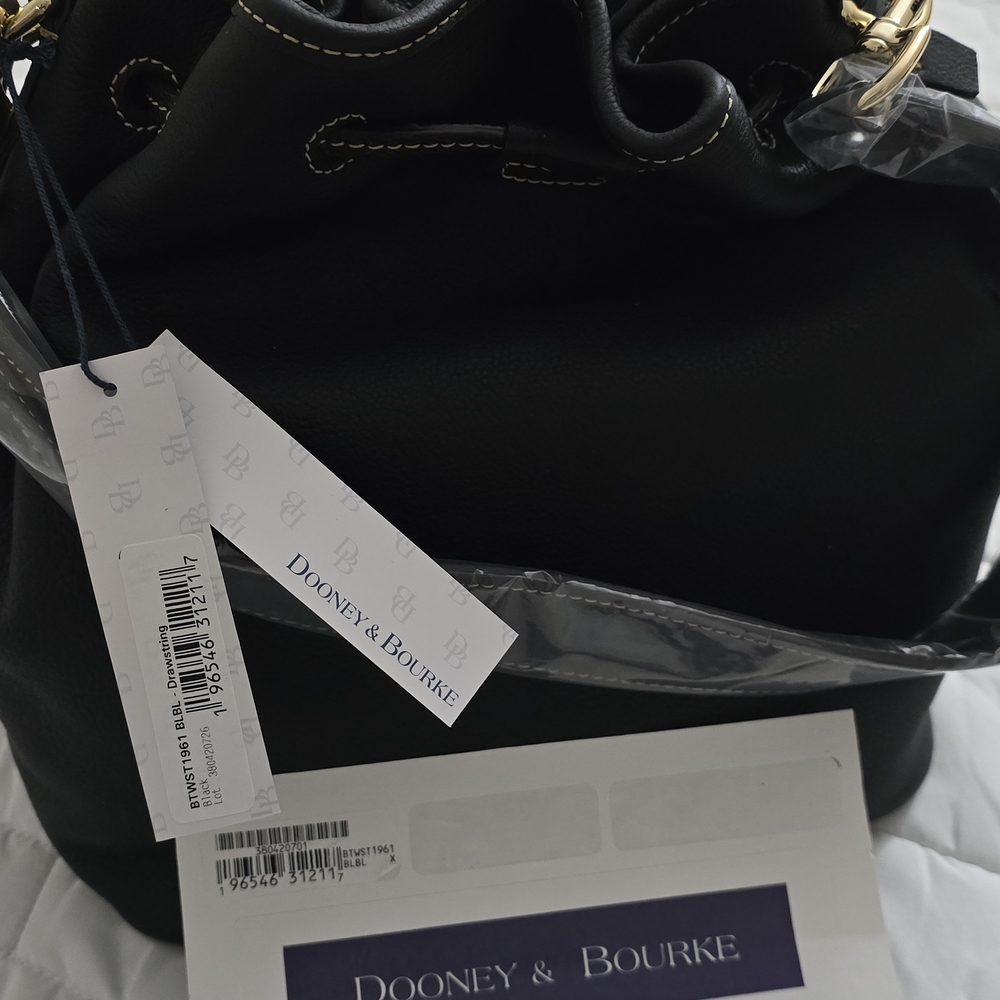 Dooney & Bourke Black Leather Women's Bag